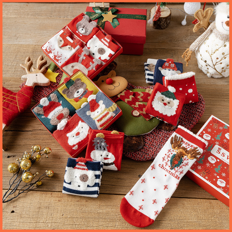 日系4双本命年袜子大红批发 圣诞礼盒冬季女士成人圣诞中筒袜