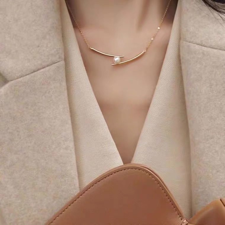 淡水珍珠项链女2022年新款潮小众设计感高级锁骨链女时尚通勤颈链