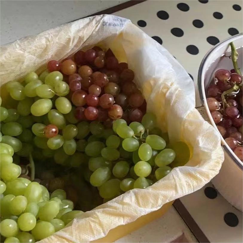 新疆特产吐鲁番无核白鲜葡萄可拼装爽口水果全国包邮