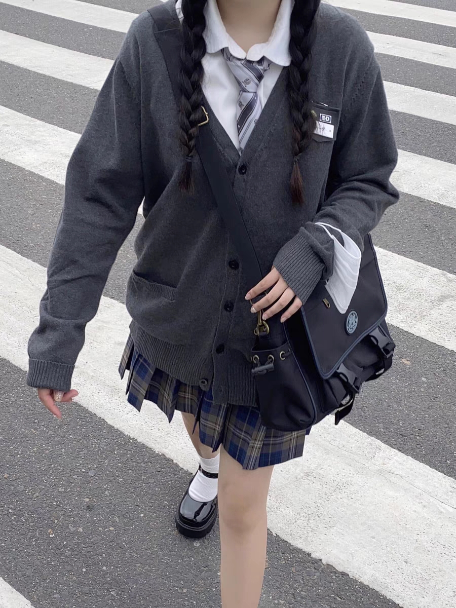 日系制服学院风JK毛衣校服女生长袖外套深灰色毛衣开衫女生针织衫 深灰色 S