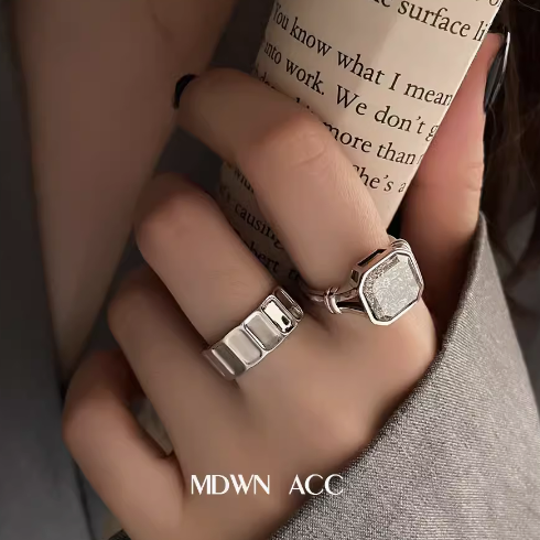 日韩S925银冰晶白茶戒指女复古时尚气质微镶锆石几何开口食指环高级潮流 一对