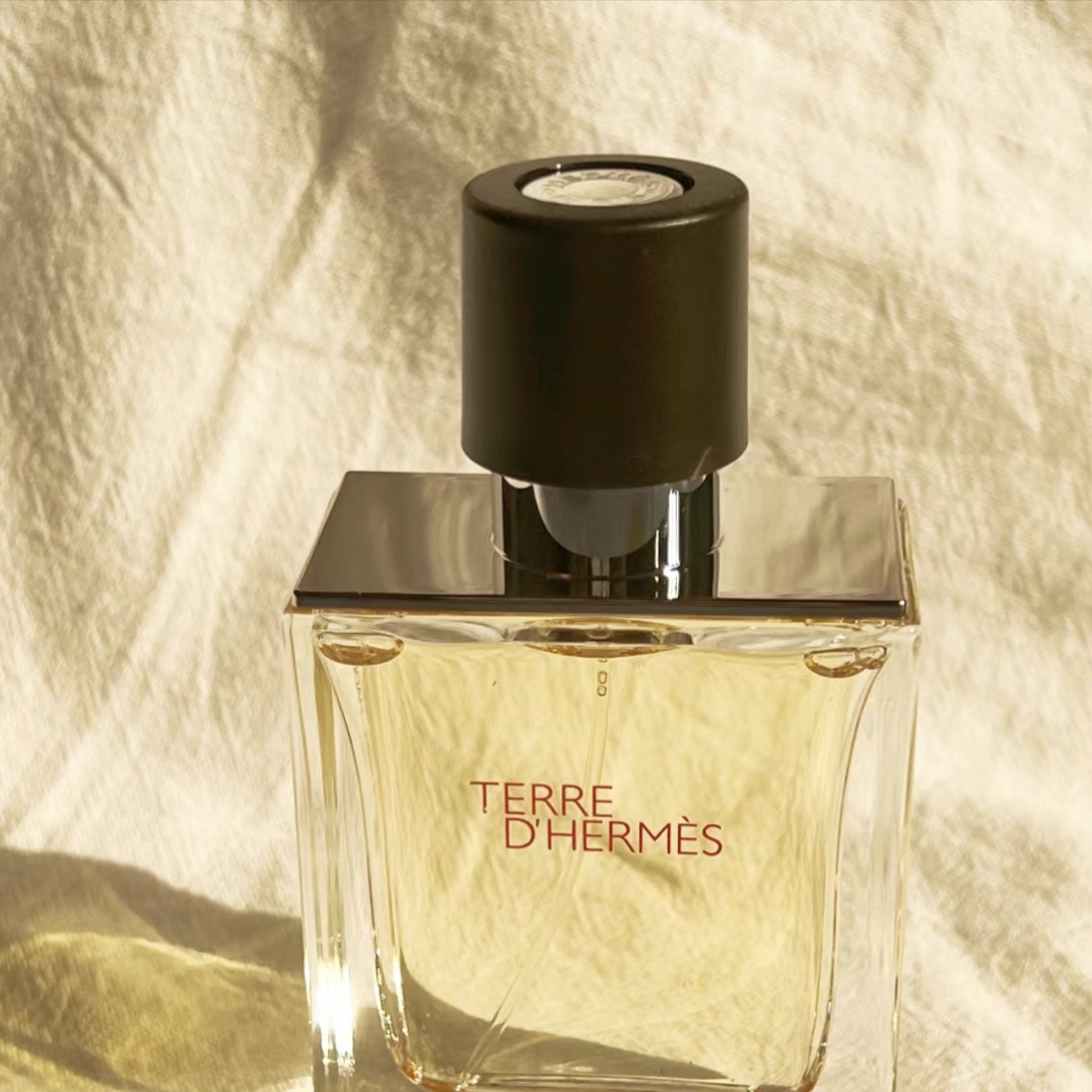 Hermes/爱马仕香水大地男士正品持久淡香雨后浓香礼盒女50/100ml