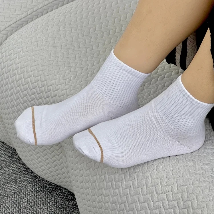 7A级抗菌防臭袜 一年四季都能穿的百搭袜子 男女同款 严选新疆长绒棉 舒适、吸汗，透气性强 D254
