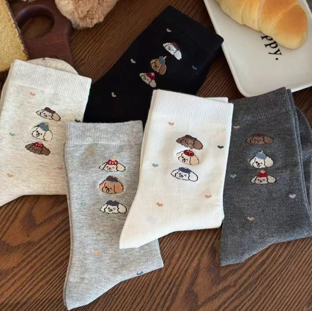 2025新款女士春秋季纯棉抗菌防臭吸汗透气可爱卡通中筒袜