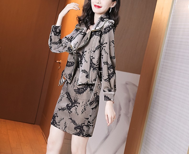 女装秋冬法式设计感小众炸街小个子减龄休闲工装连衣裙女