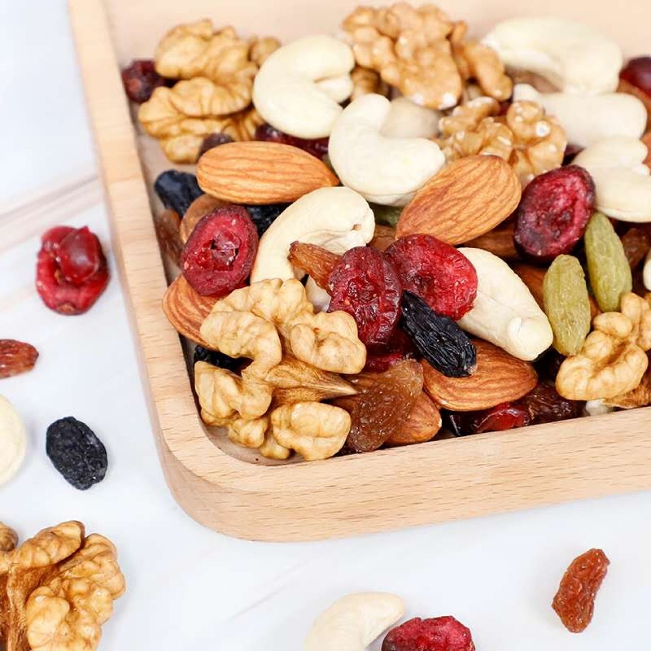 每日坚果混合坚果散装干果小包混合装儿童孕妇健康零食500g罐装