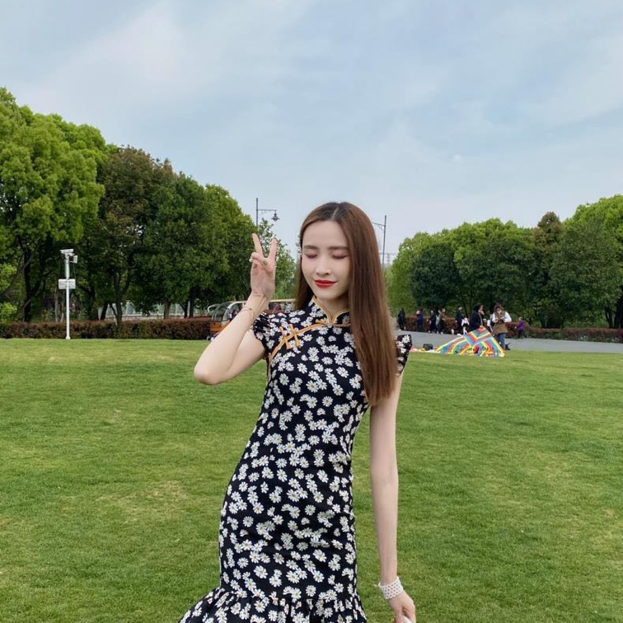 风衣2020新款中长款职业装气质女神范显瘦白色连衣裙初秋轻熟套装 黑色 S